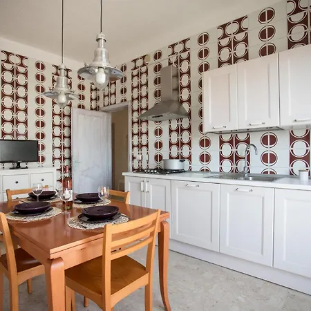 Regina Terrace By Thepuglia