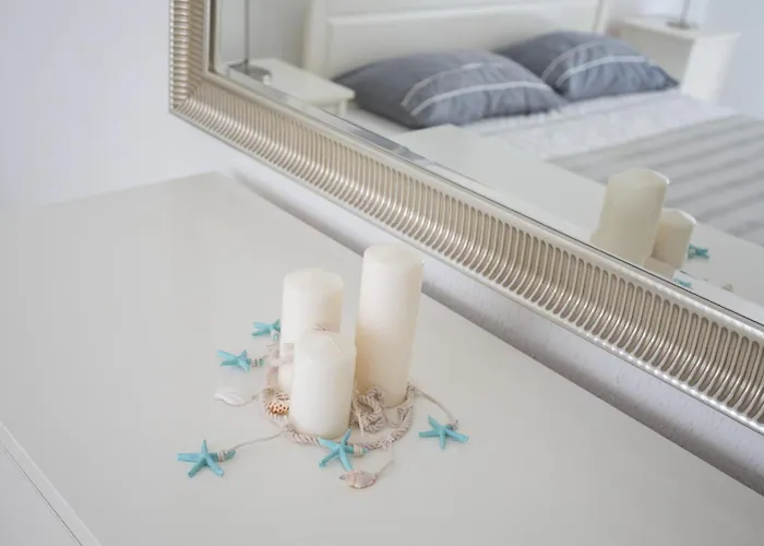 Regina Terrace Apartment *